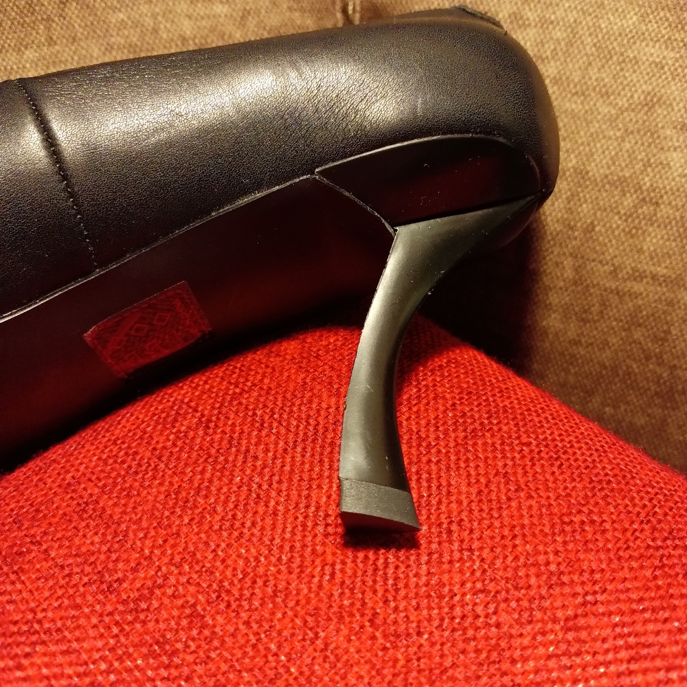 Reitoye Women's Black kitten heel Size 9 NWOT - Picture 10 of 10